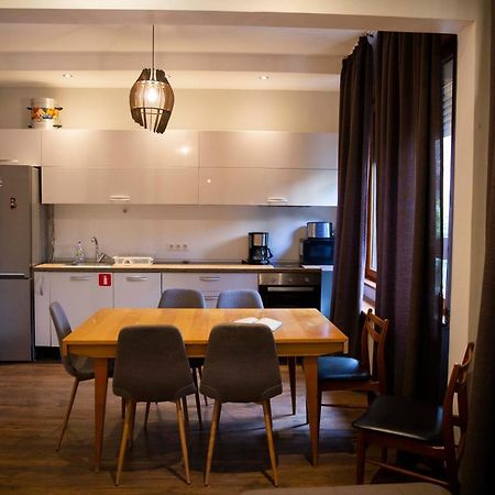 Central Sofia 3-Bedroom Apartment - Urban Art Gallery - Free Parking! Zewnętrze zdjęcie