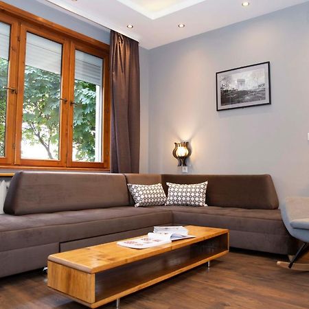 Central Sofia 3-Bedroom Apartment - Urban Art Gallery - Free Parking! Zewnętrze zdjęcie