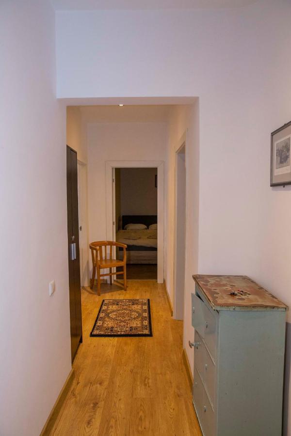 Central Sofia 3-Bedroom Apartment - Urban Art Gallery - Free Parking! Zewnętrze zdjęcie