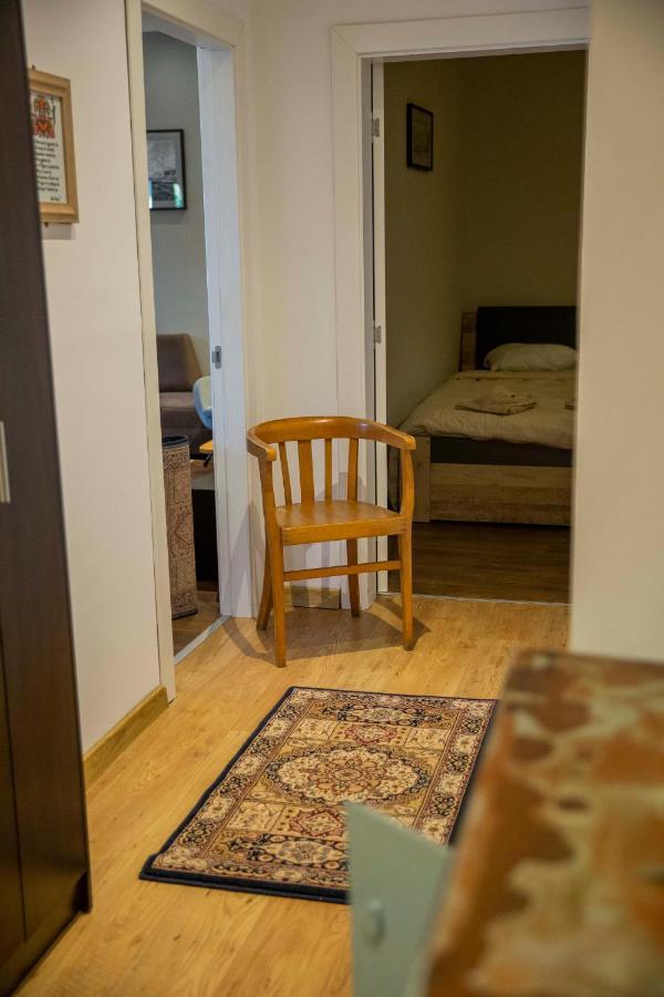 Central Sofia 3-Bedroom Apartment - Urban Art Gallery - Free Parking! Zewnętrze zdjęcie